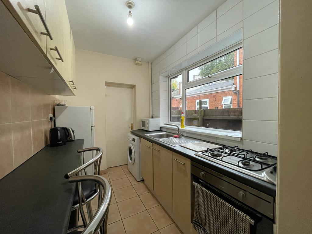 Main image of property: Warwards Lane - 3 bed, Selly Oak, West Midlands, B29