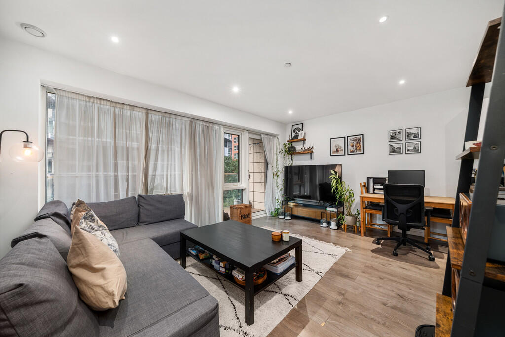 Main image of property: Meridian House, Battersea Reach