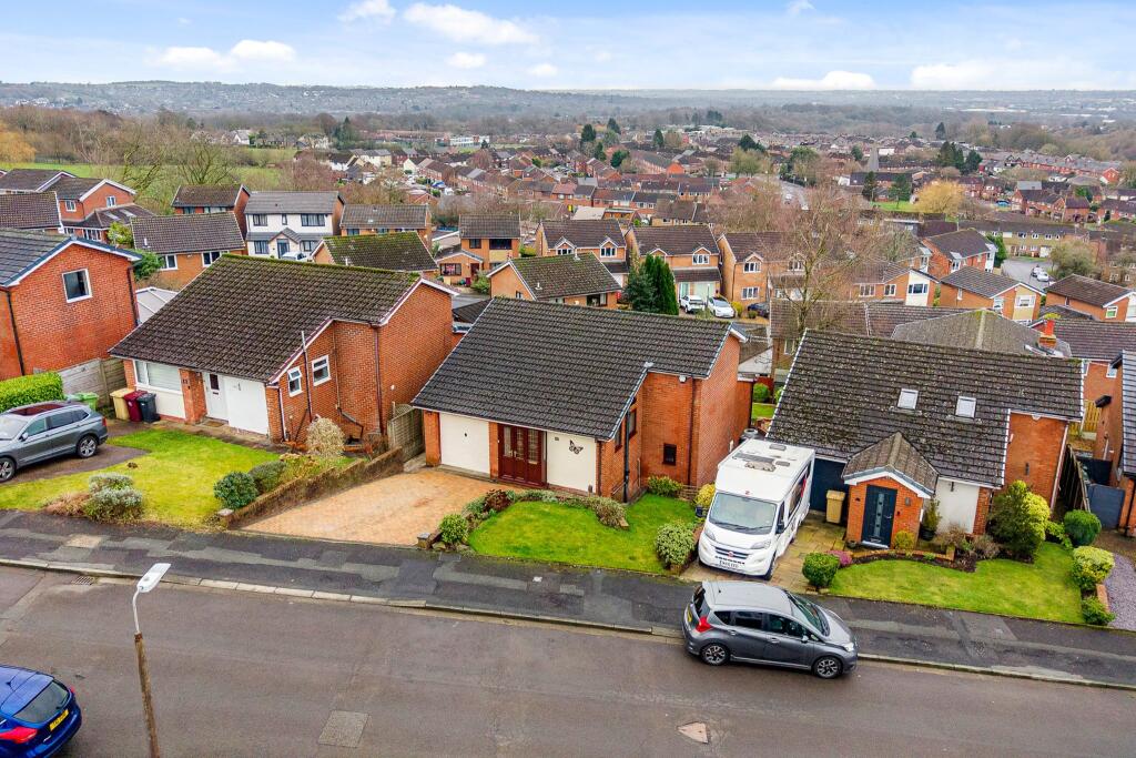 Main image of property: Horseshoe Lane, Bromley Cross, Bolton, BL7 9RR