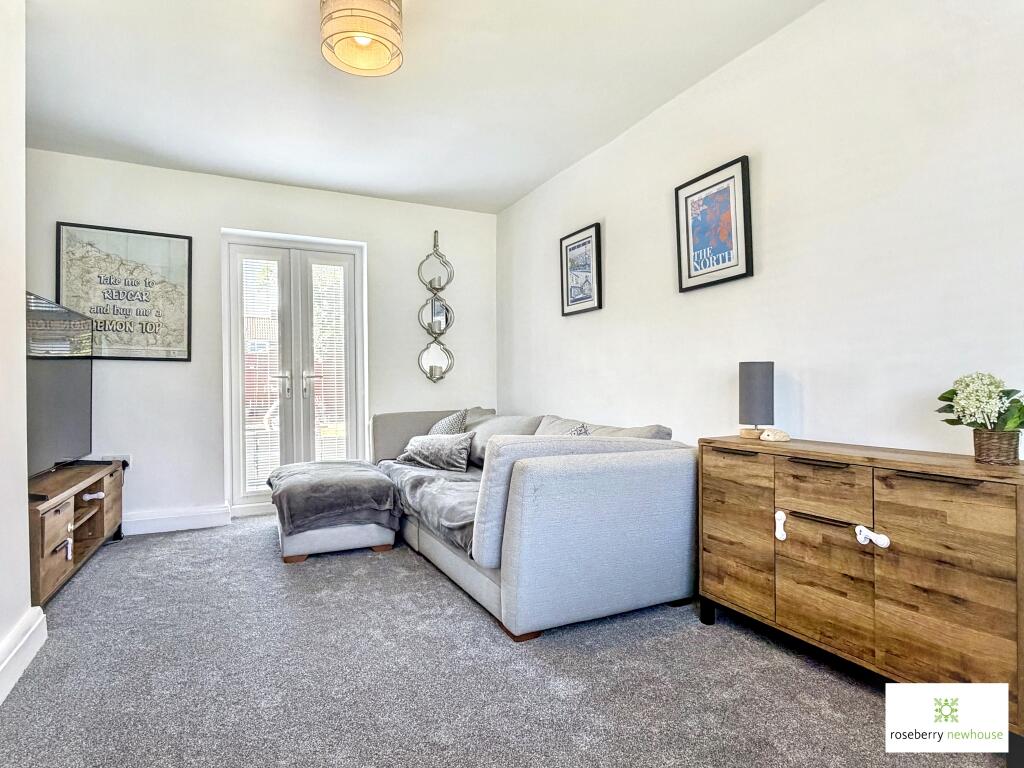 Clapham Road, Yarm, Durham photo 3