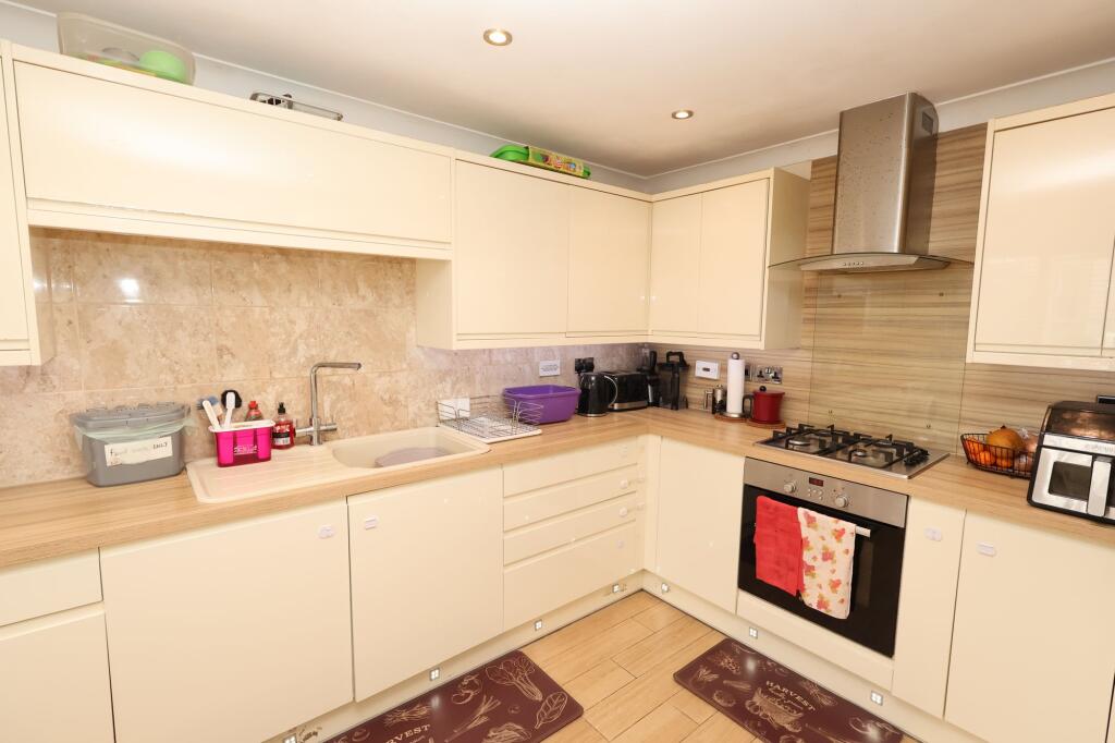 Marland Way, Stretford, M32 - View 5