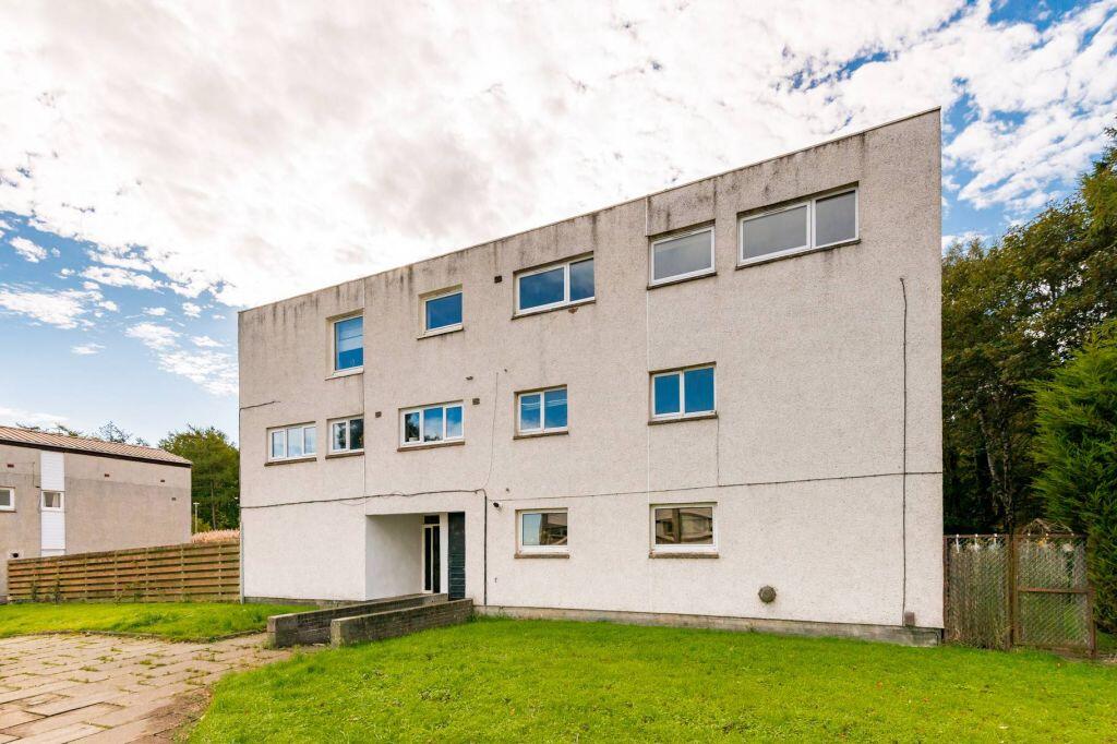 Main image of property: 12/12 Dreghorn Drive, Edinburgh, EH13 9NX