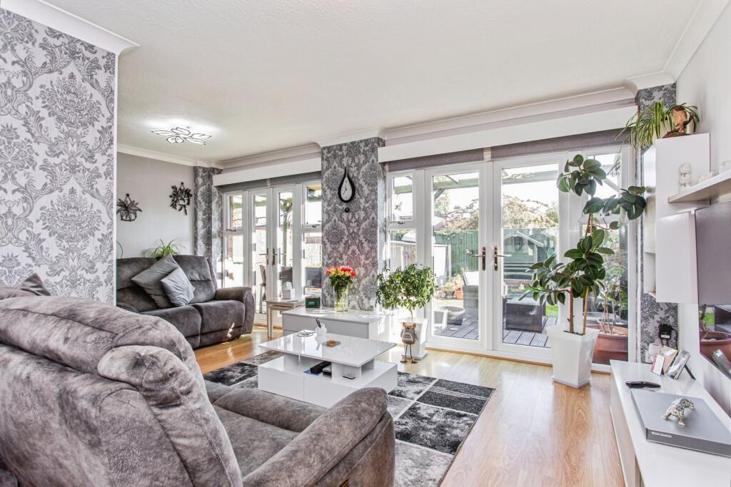 House in Rochford, Great Wakering - View 3