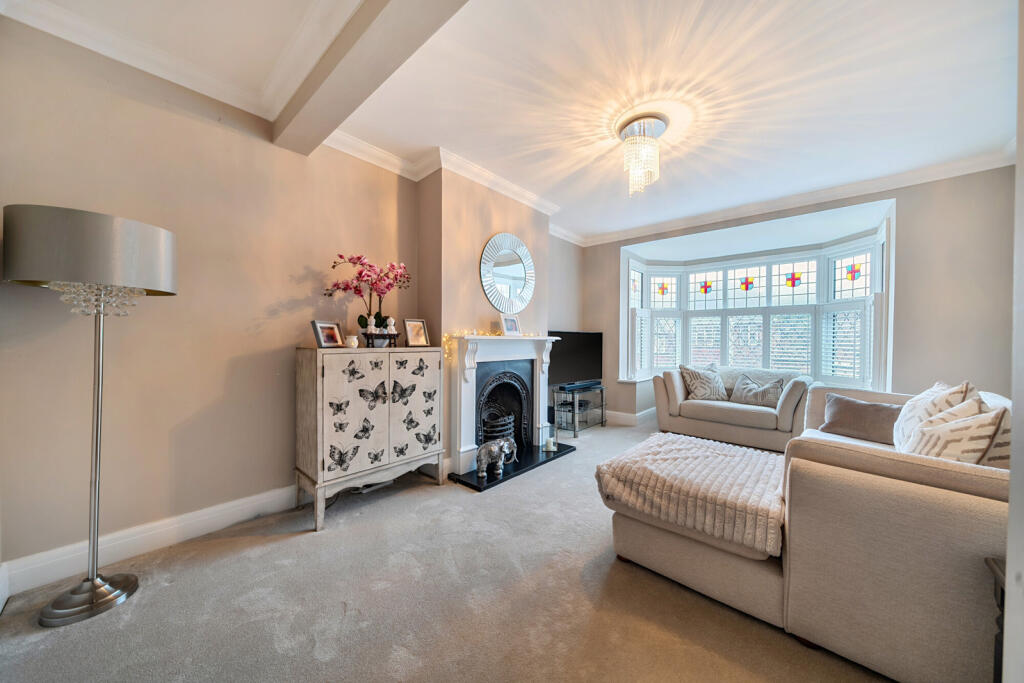 House in London - View 2