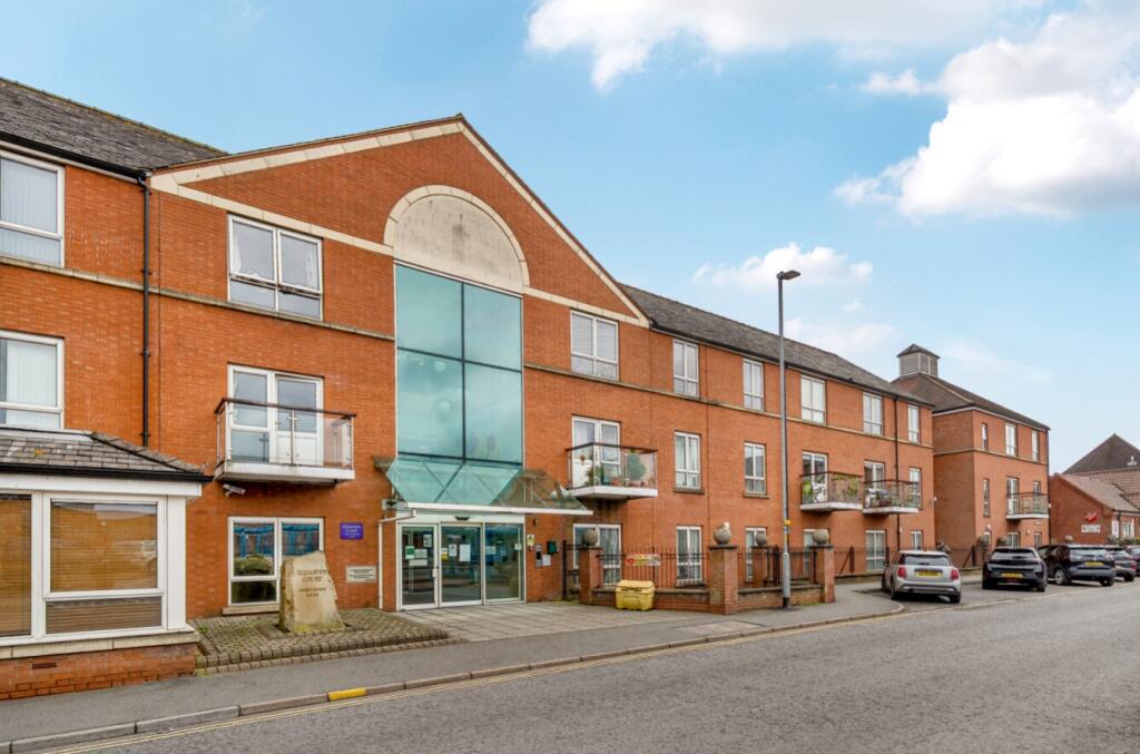 Main image of property: Restaurant, Elizabeth Court, Church Street, Louth, Lincolnshire, LN11