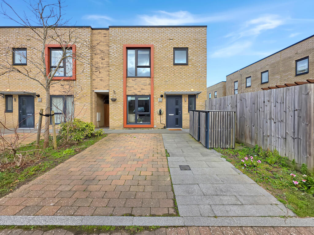 3-bed terraced on Pinks Close, Cambridge, £550,000