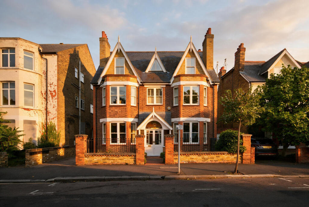 Main image of property: Glamorgan Road Kingston upon Thames, Surrey, KT1 4HP