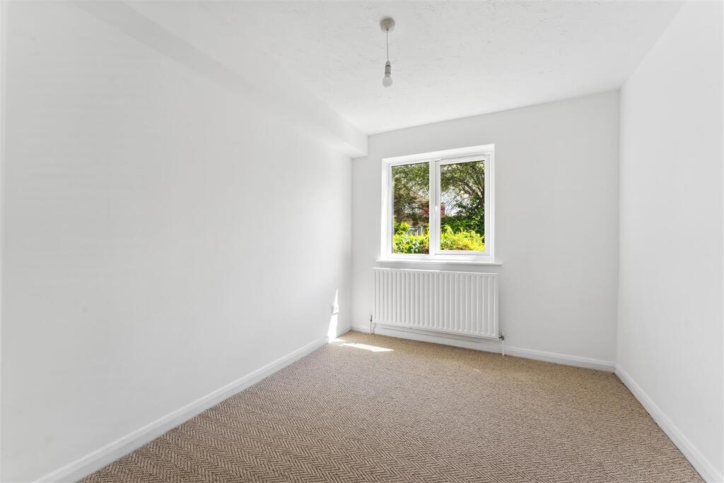 Apartment in Guildford, Ash - View 5