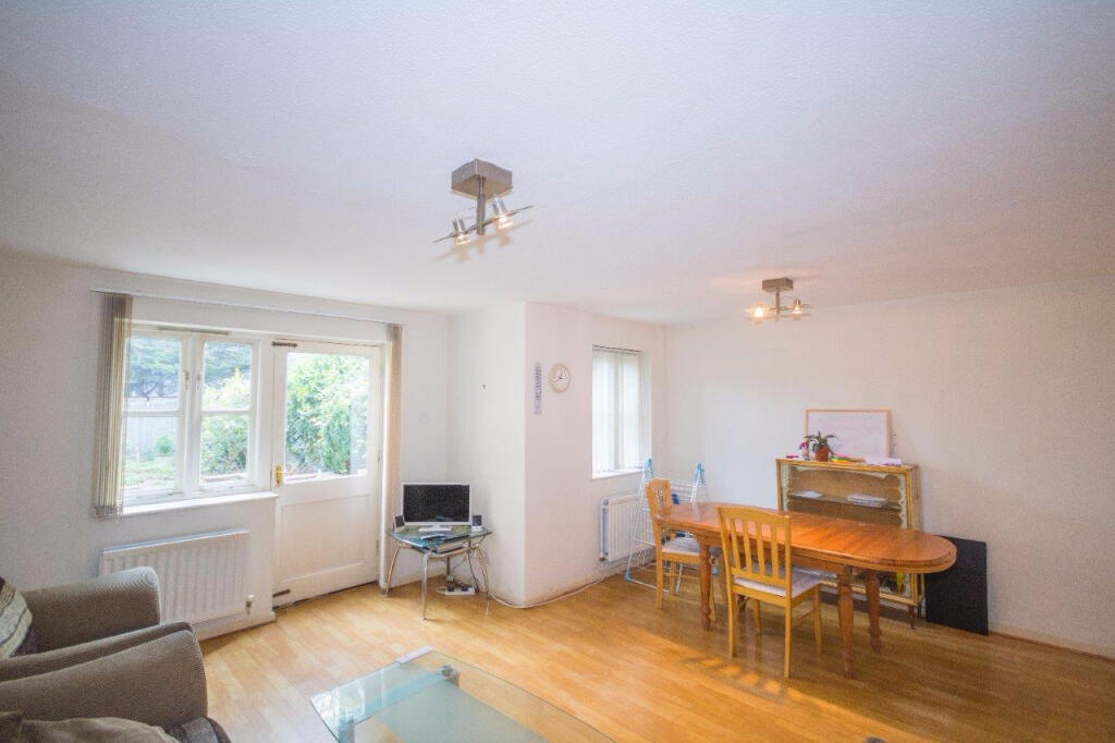 House in London - View 4