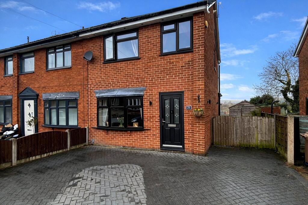 Main image of property: Bealcroft Close, Milnrow, Rochdale, Greater Manchester, OL16