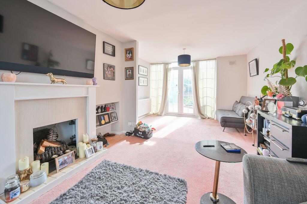 House in Dacorum, Hertfordshire - View 3