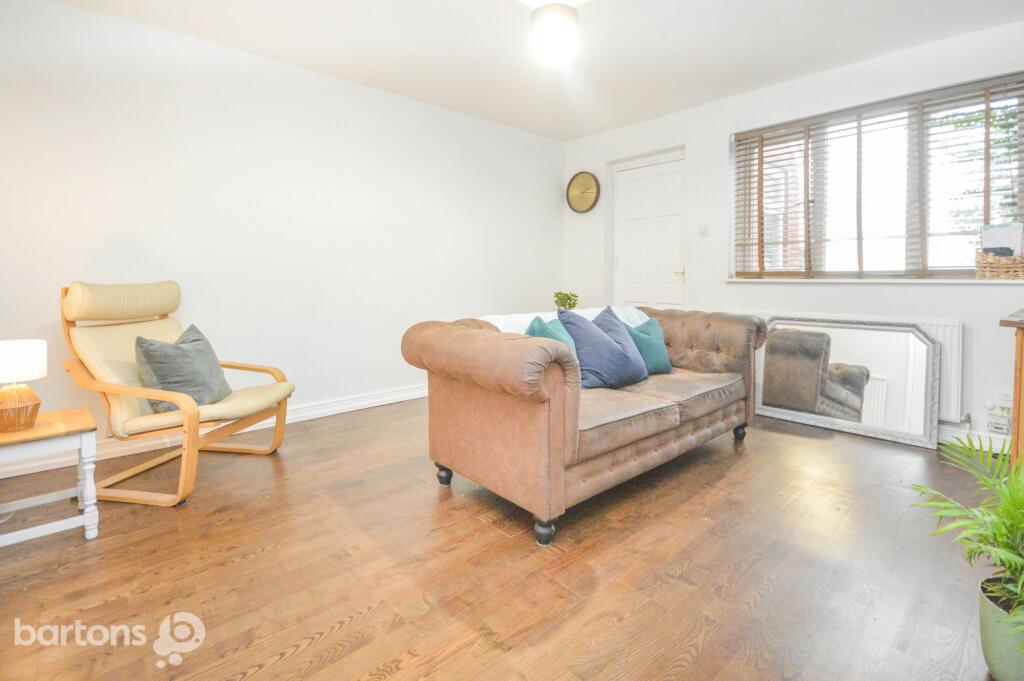 Cross Street, Bramley, S66 photo 4