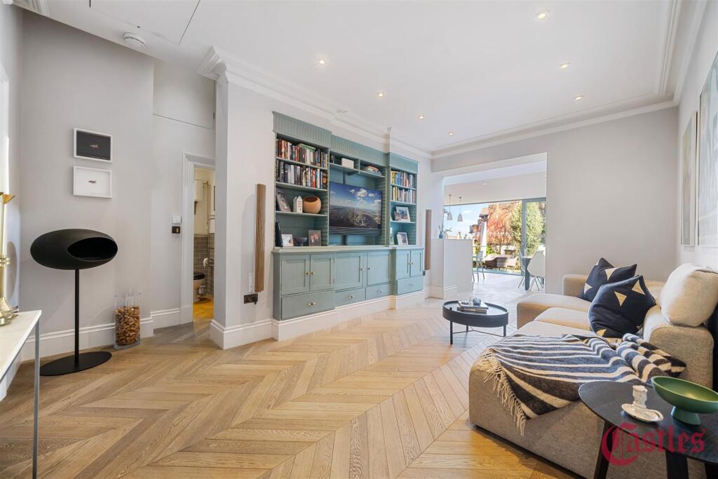 Main image of property: Coolhurst Road, N8