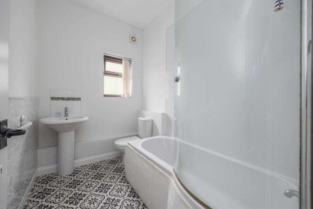House in Wolverhampton - View 4