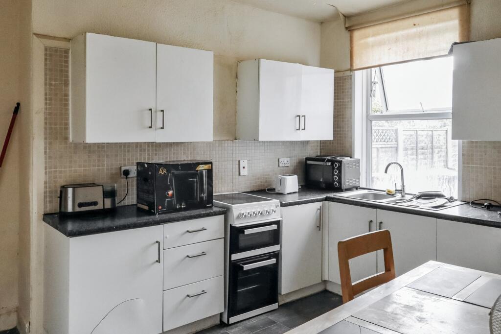House in Sheffield, Wadsley Bridge, Hillsborough - View 4