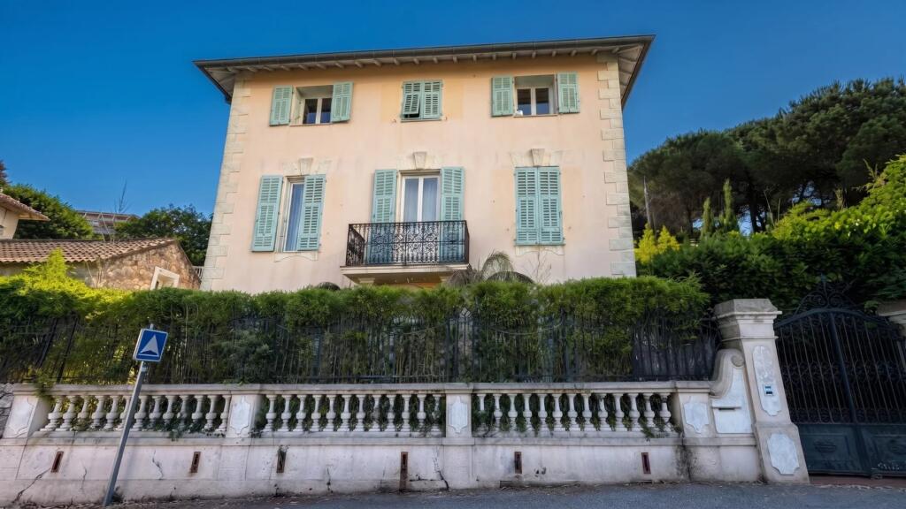 Main image of property: Provence-Alps-Cote d`Azur, Alpes-Maritimes, La Turbie