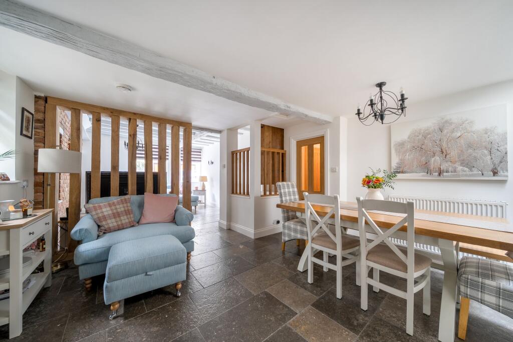 House in Faversham, Hickmans Green, Boughton under Blean - More