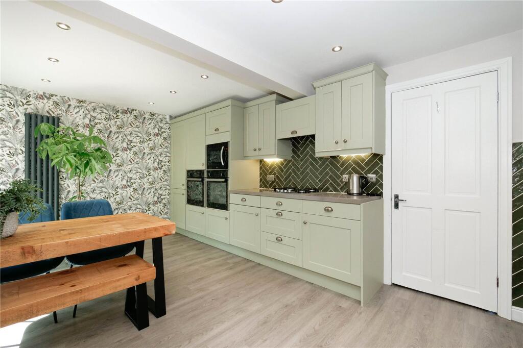 House in Bradford, Tong Park, Baildon - More