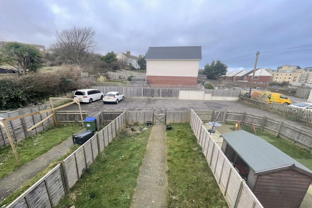 House in Brighton - More