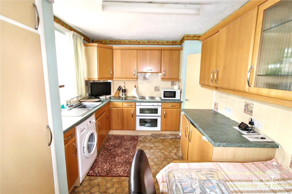 House in Reading, Speen - View 5