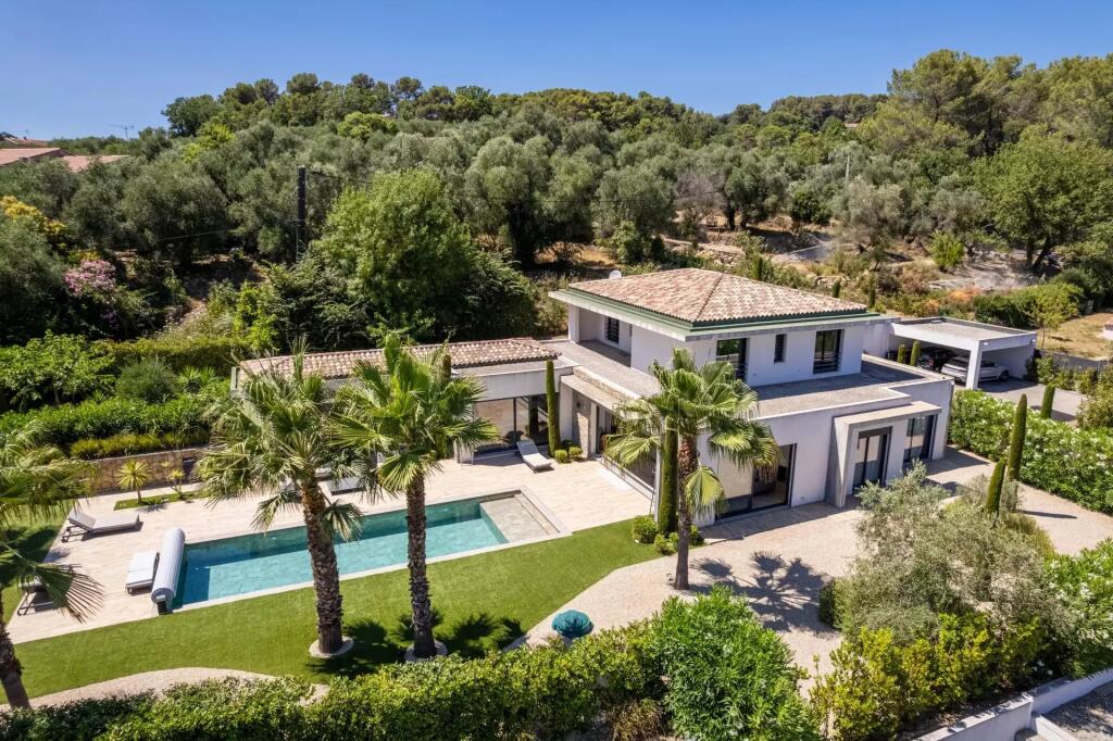 Main image of property: Provence-Alps-Cote d`Azur, Alpes-Maritimes, Opio