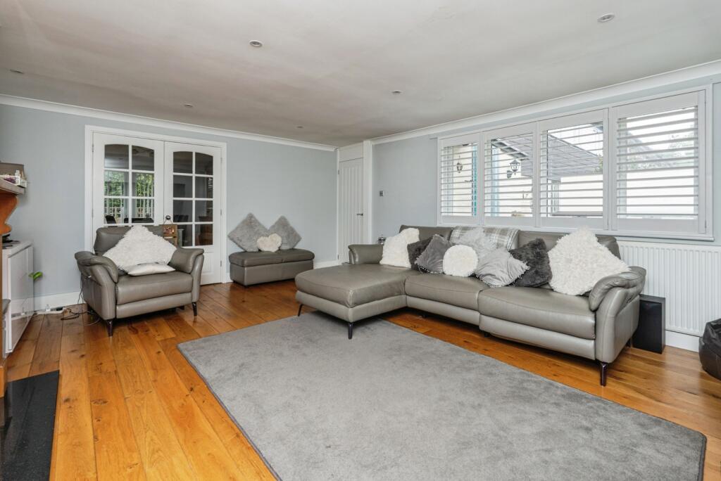 House in Guildford - View 5