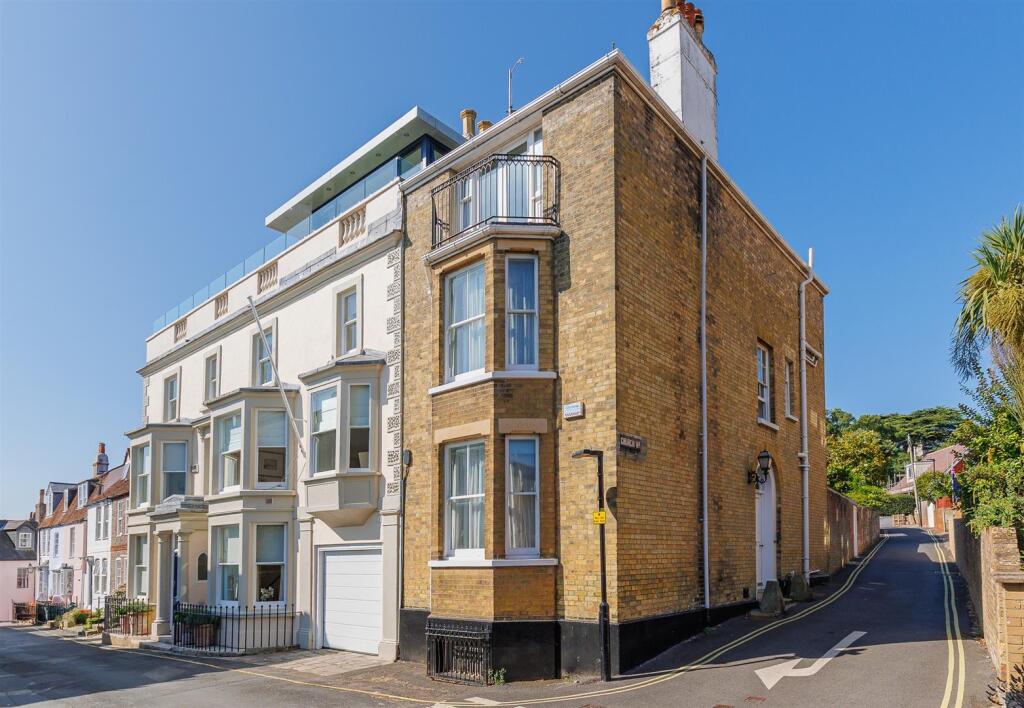 Main image of property: Cowes, Isle of Wight