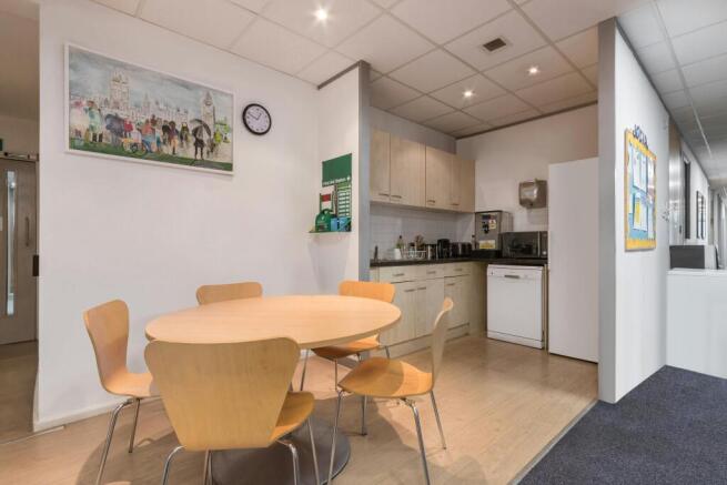 KITCHEN1.jpg