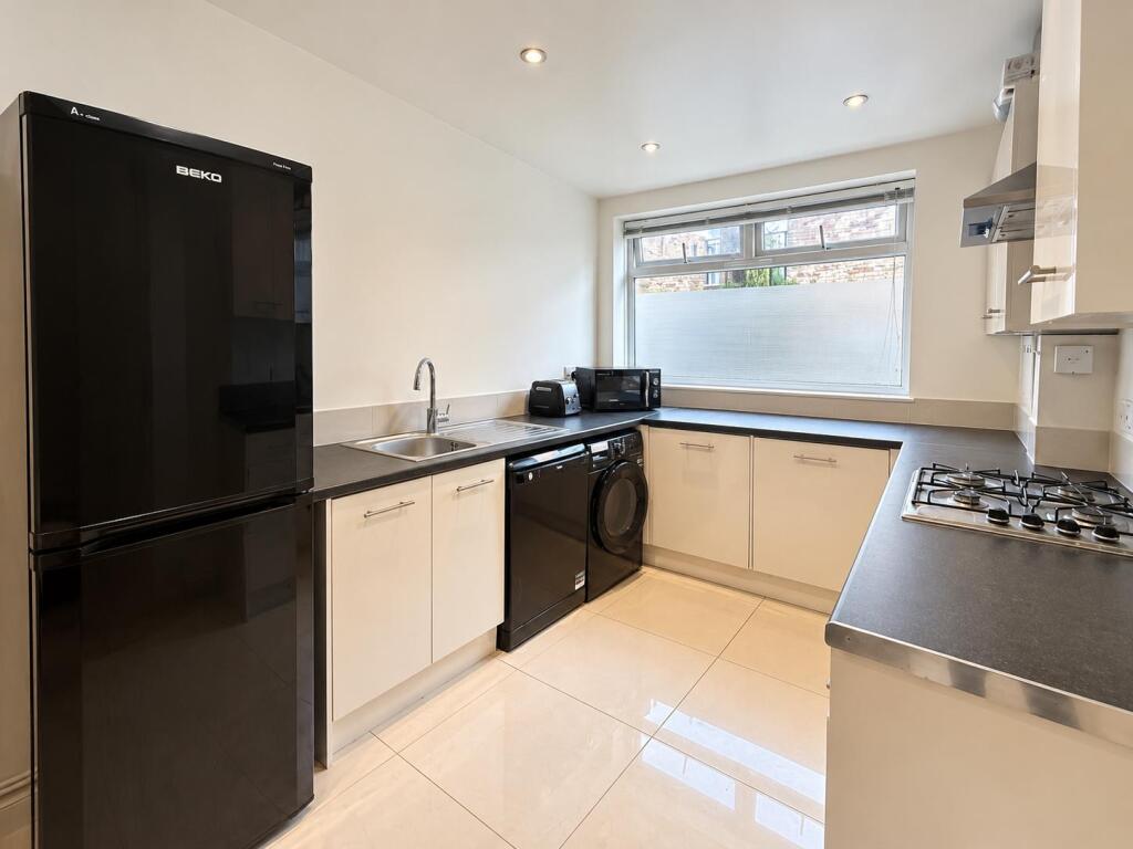 Apartment in London, St John's Estate, Isle of Dogs - View 4