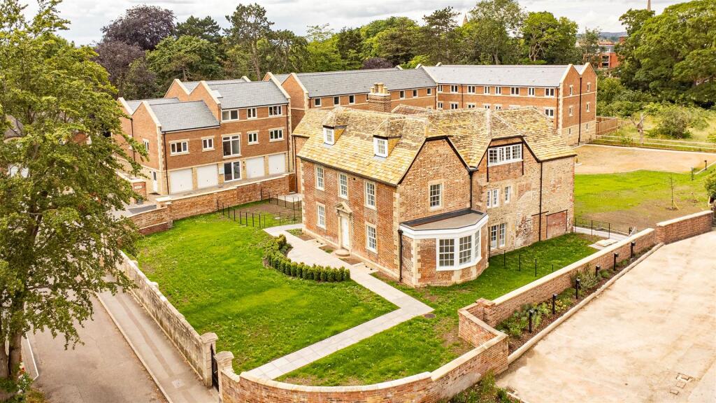Apartment in Trowbridge - More