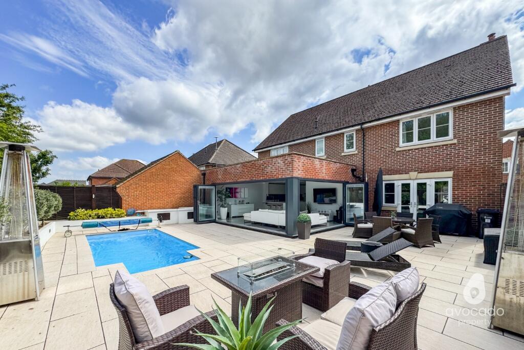 House in Shinfield - View 2