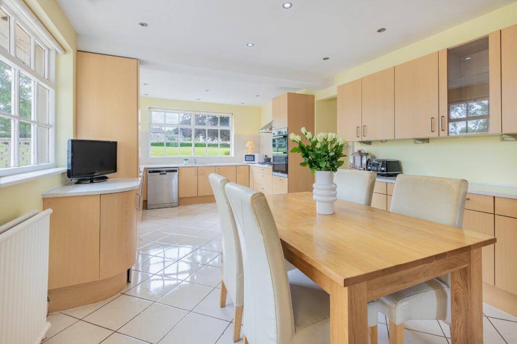 Hall Garth, Over Kellet, Carnforth, LA6 1BX photo 5