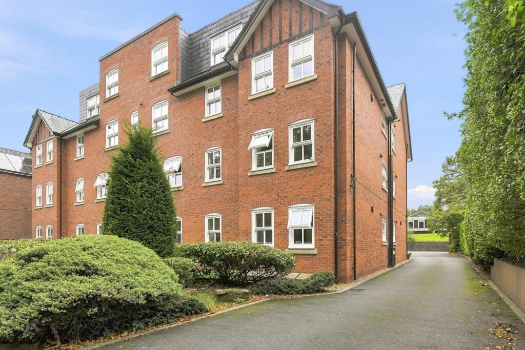 Apartment in Macclesfield, Bollinbrook - View 4