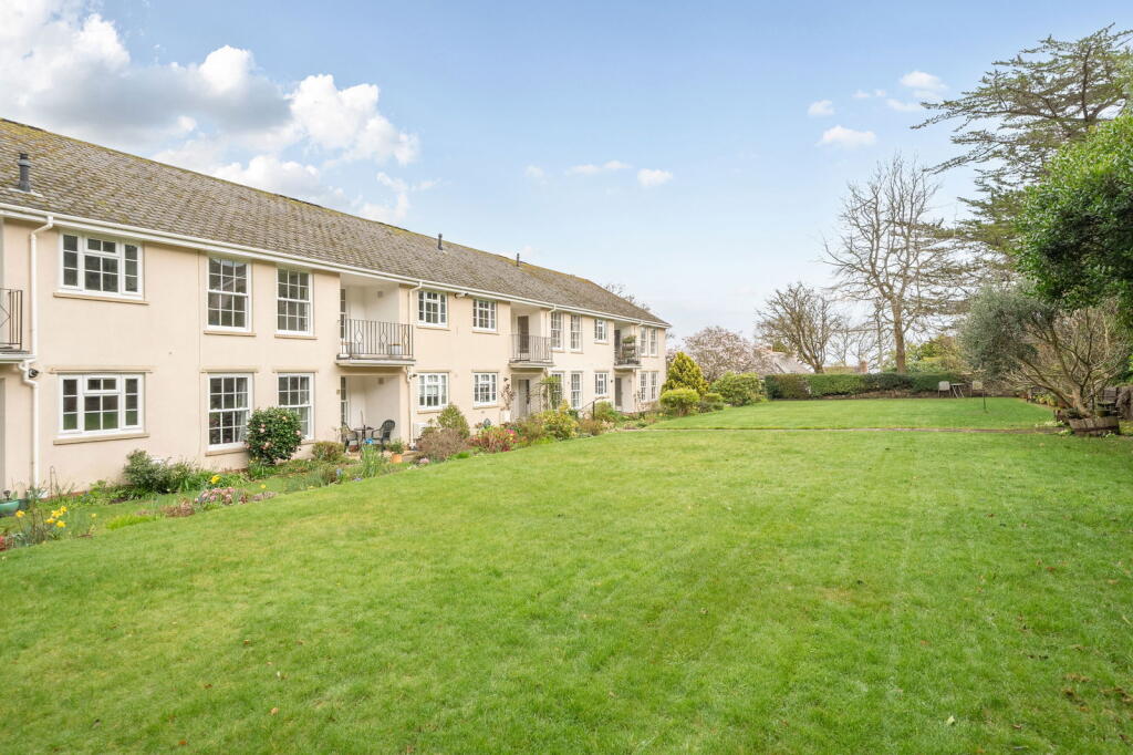 Main image of property: West Hill Court,Budleigh Salterton,EX9 6BN