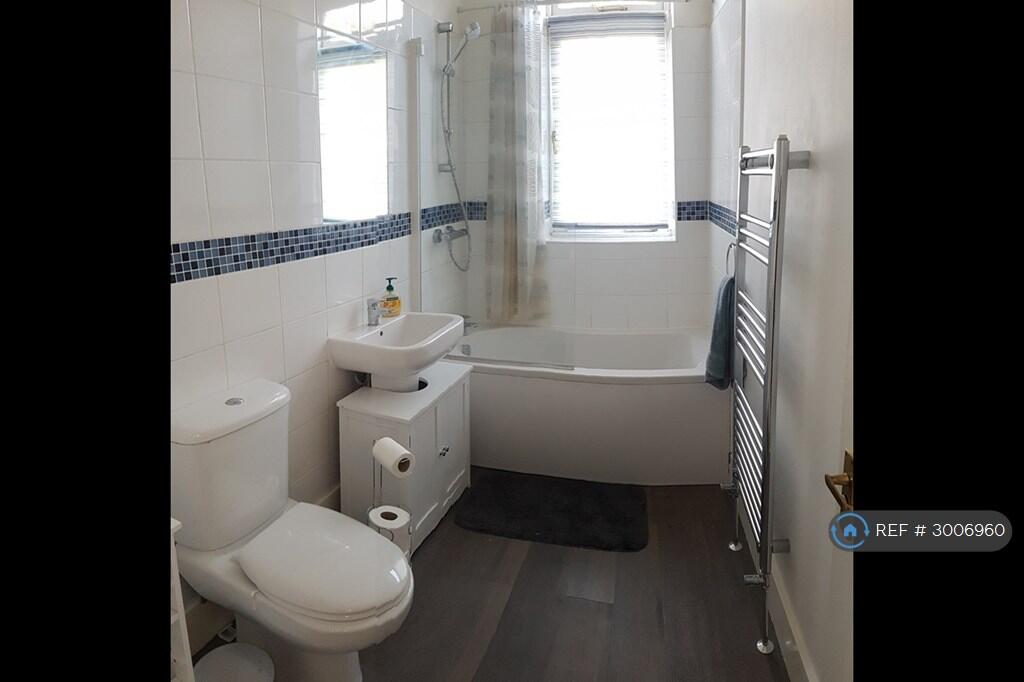 Apartment in London - View 3