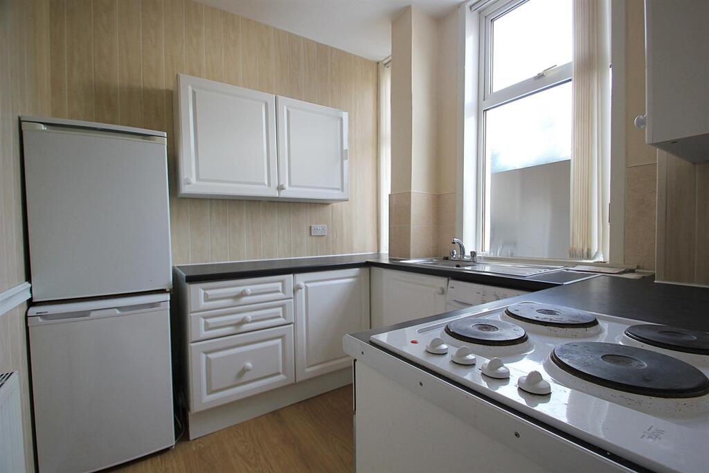 Apartment in Glasgow, East Dunbartonshire - View 5