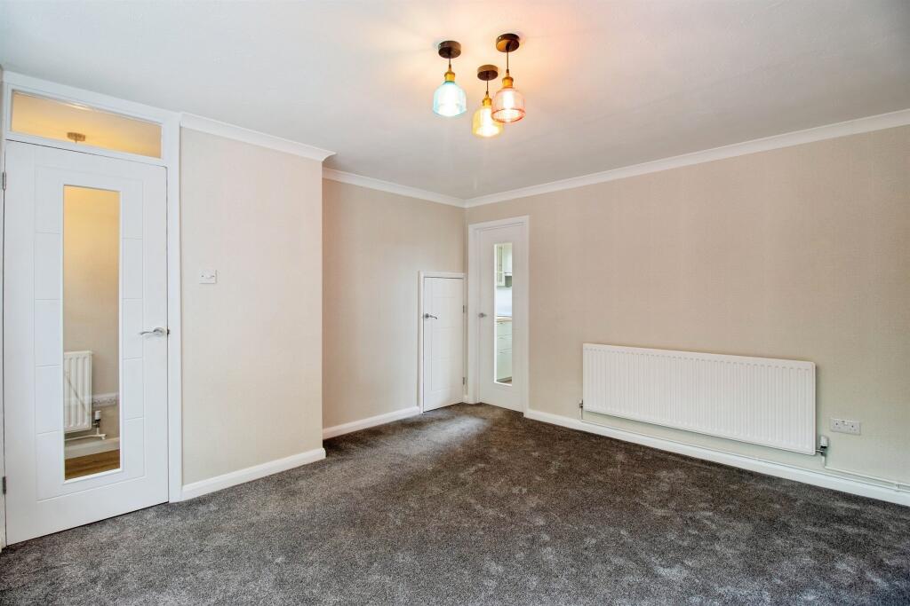 House in Harborough, Leicestershire - More