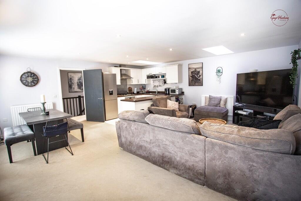 House in Basingstoke and Deane, Sherfield Park - View 6