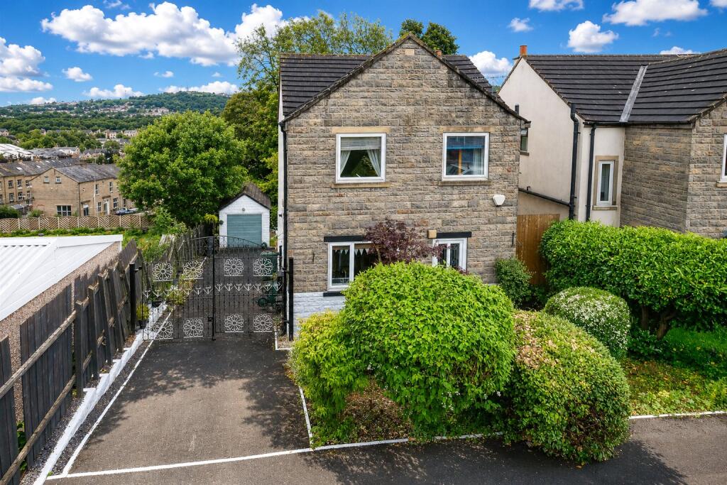 Main image of property: Cliffe Lane South, Baildon, Shipley, BD17