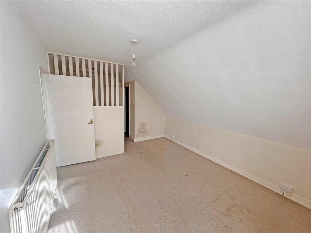 Apartment in Reigate, Reffles Bridge, Meadvale - View 5