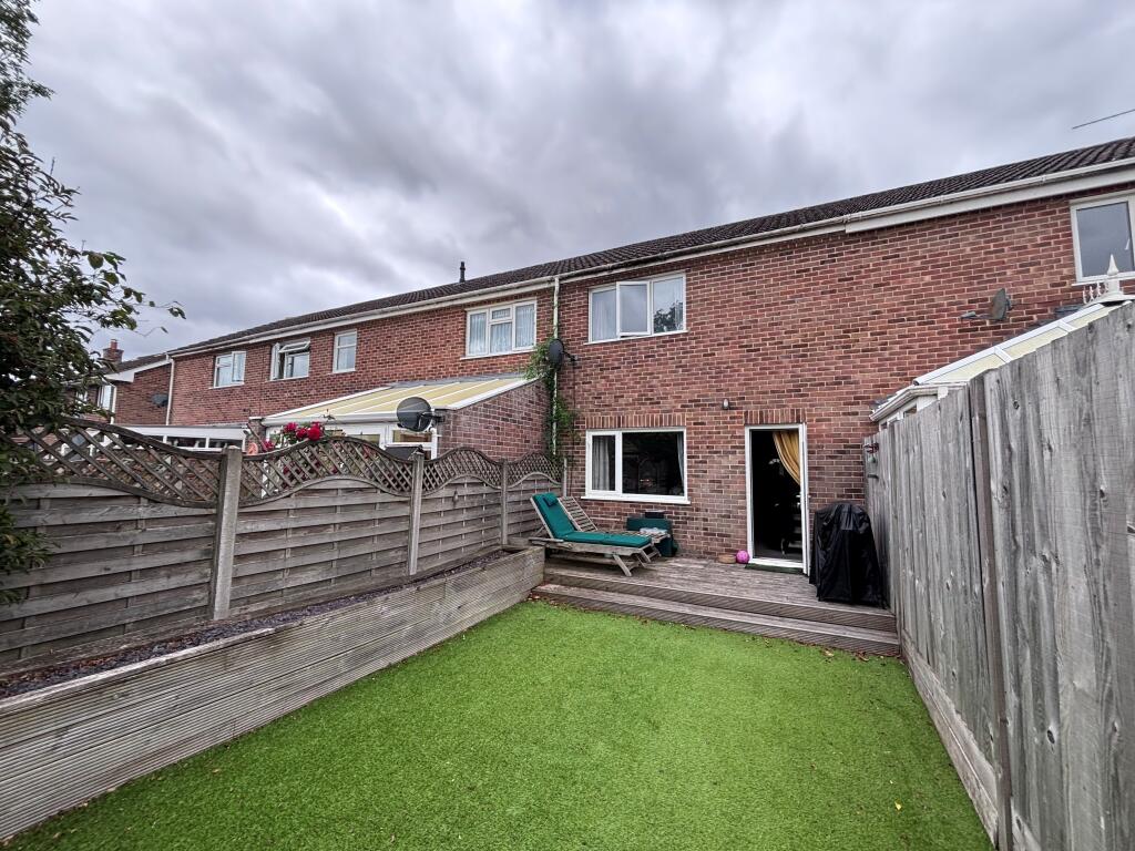 House in Southampton - More