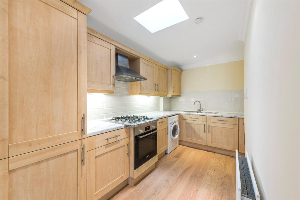 Apartment in London - View 3