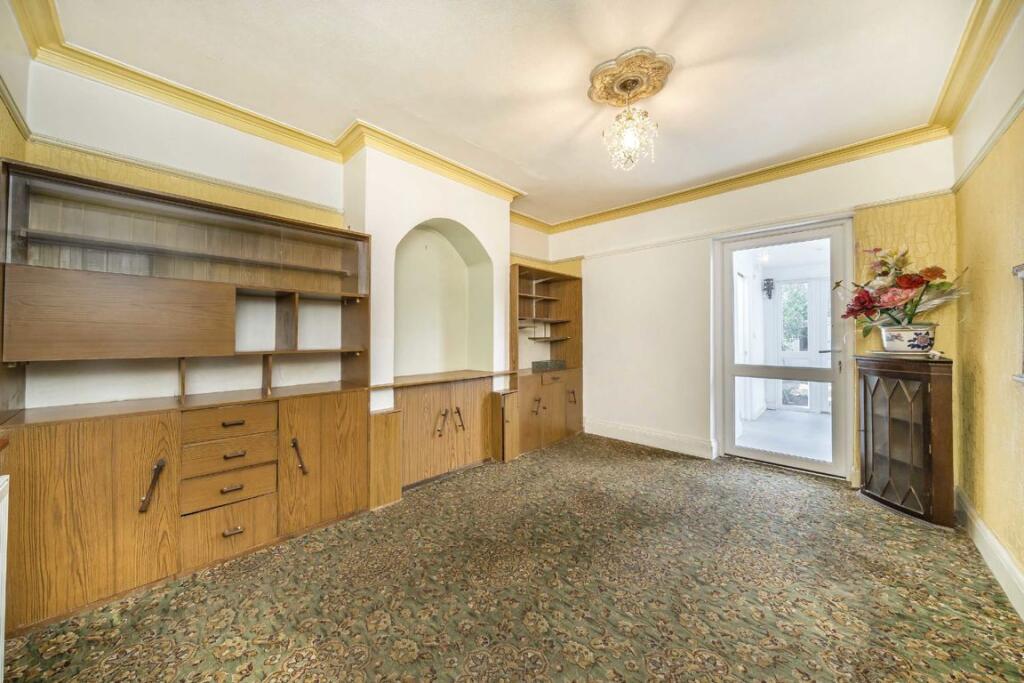 House in London - View 3