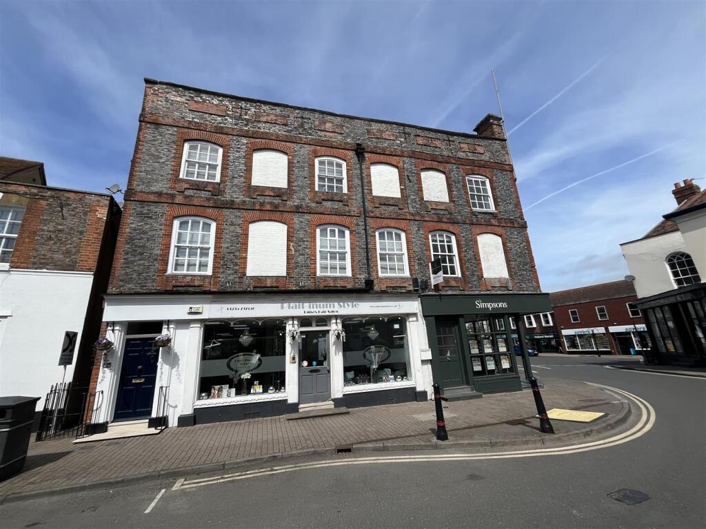 Main image of property: Newbury Street, Wantage