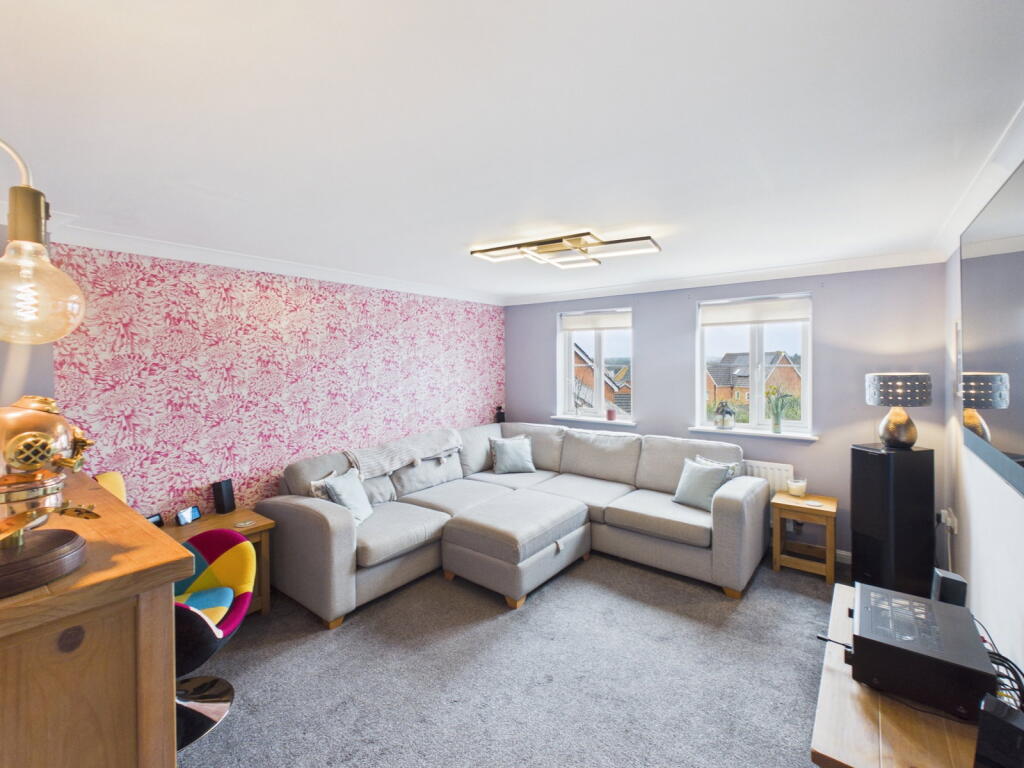 House in Ipswich - View 4