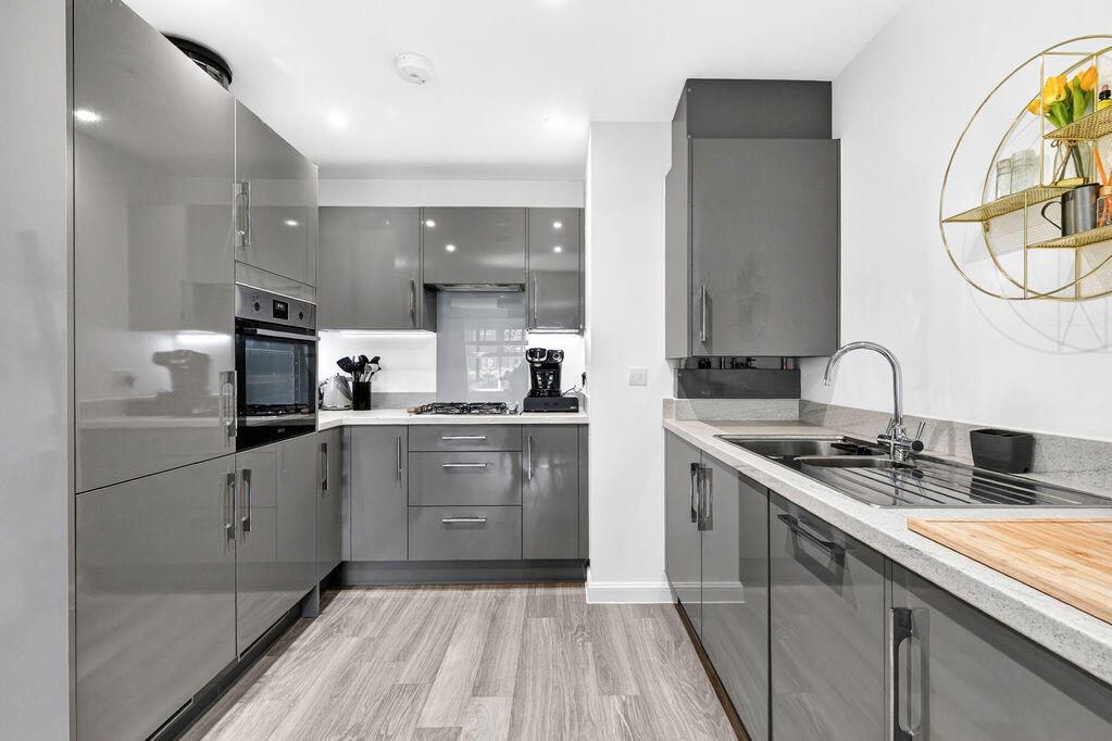 Bell Farm Way, Walton-On-Thames - View 2
