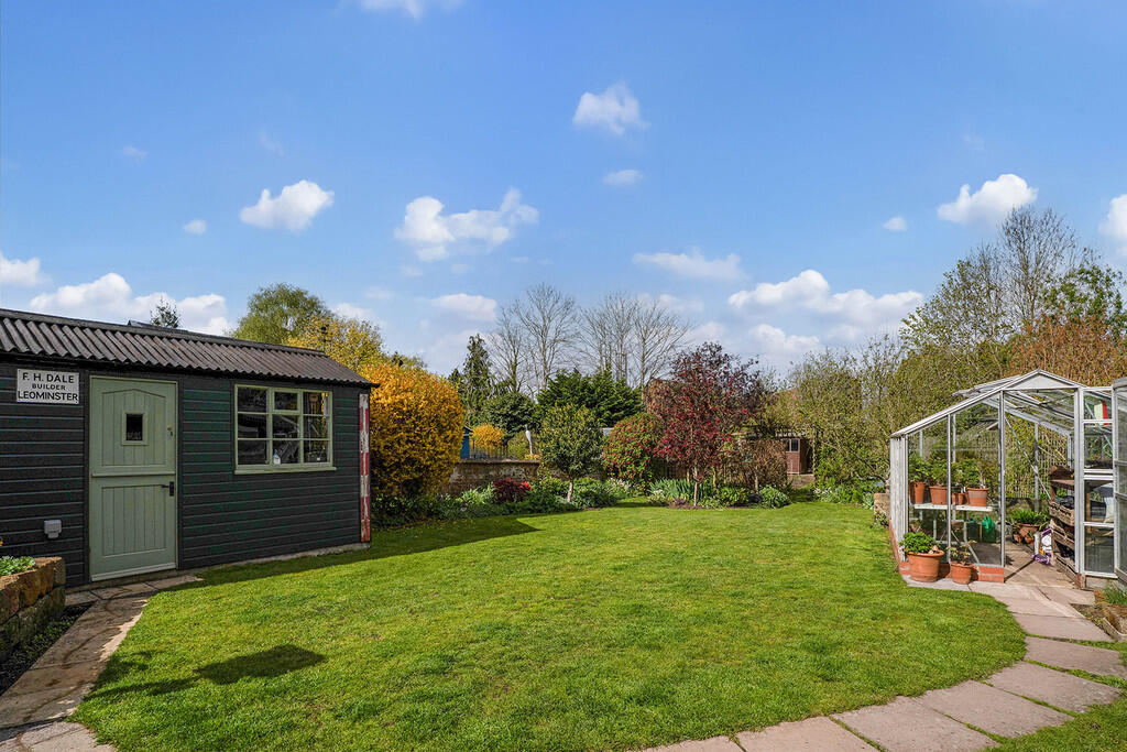 Fenny Compton photo 4