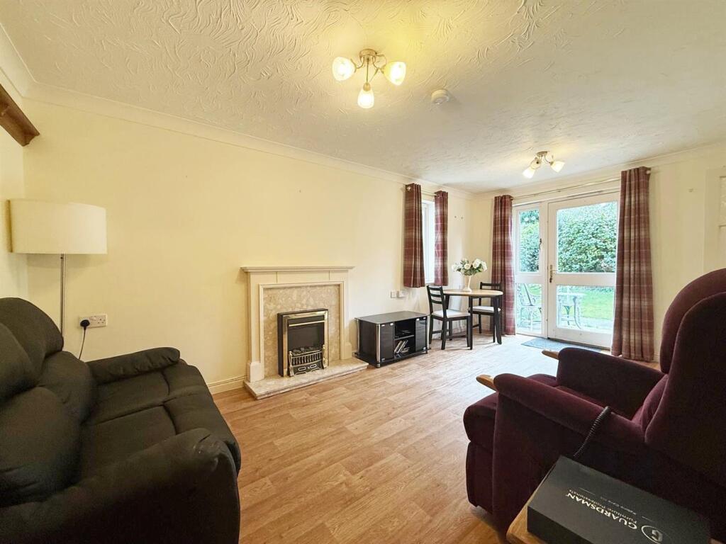 Pengwern Court, Longden Coleham, Shrewsbury photo 3