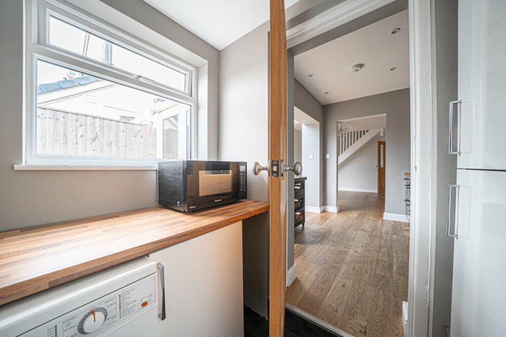 House in Reading - View 4