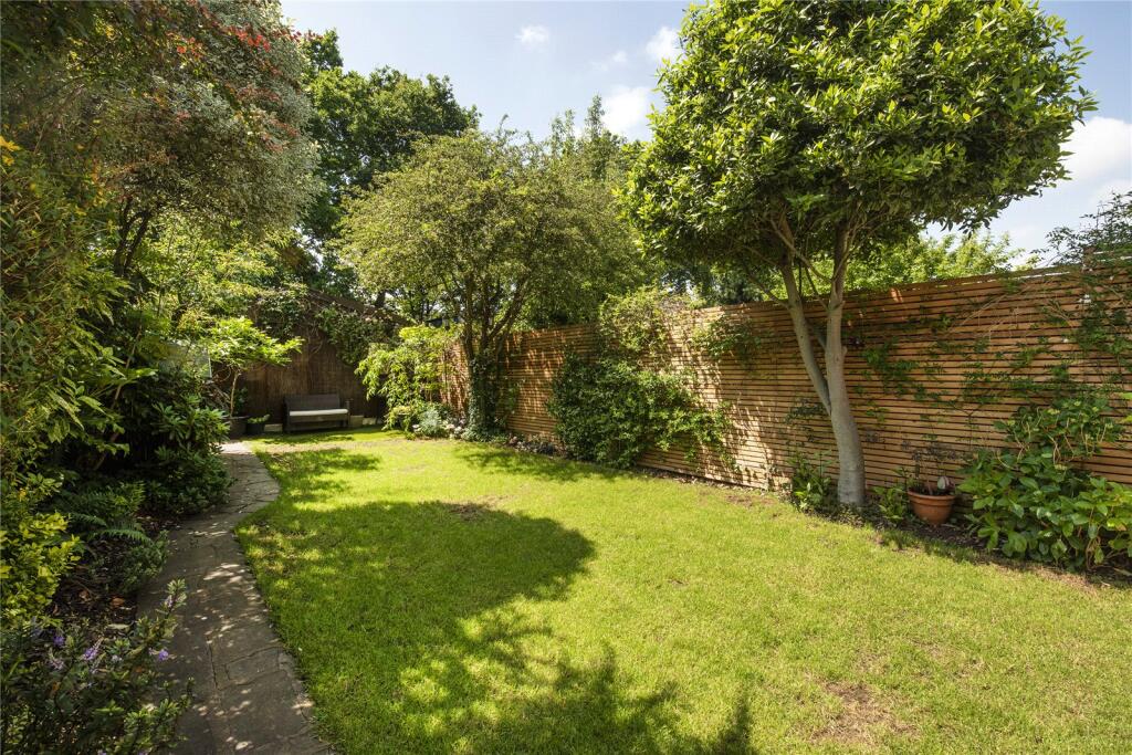 House in London - View 4